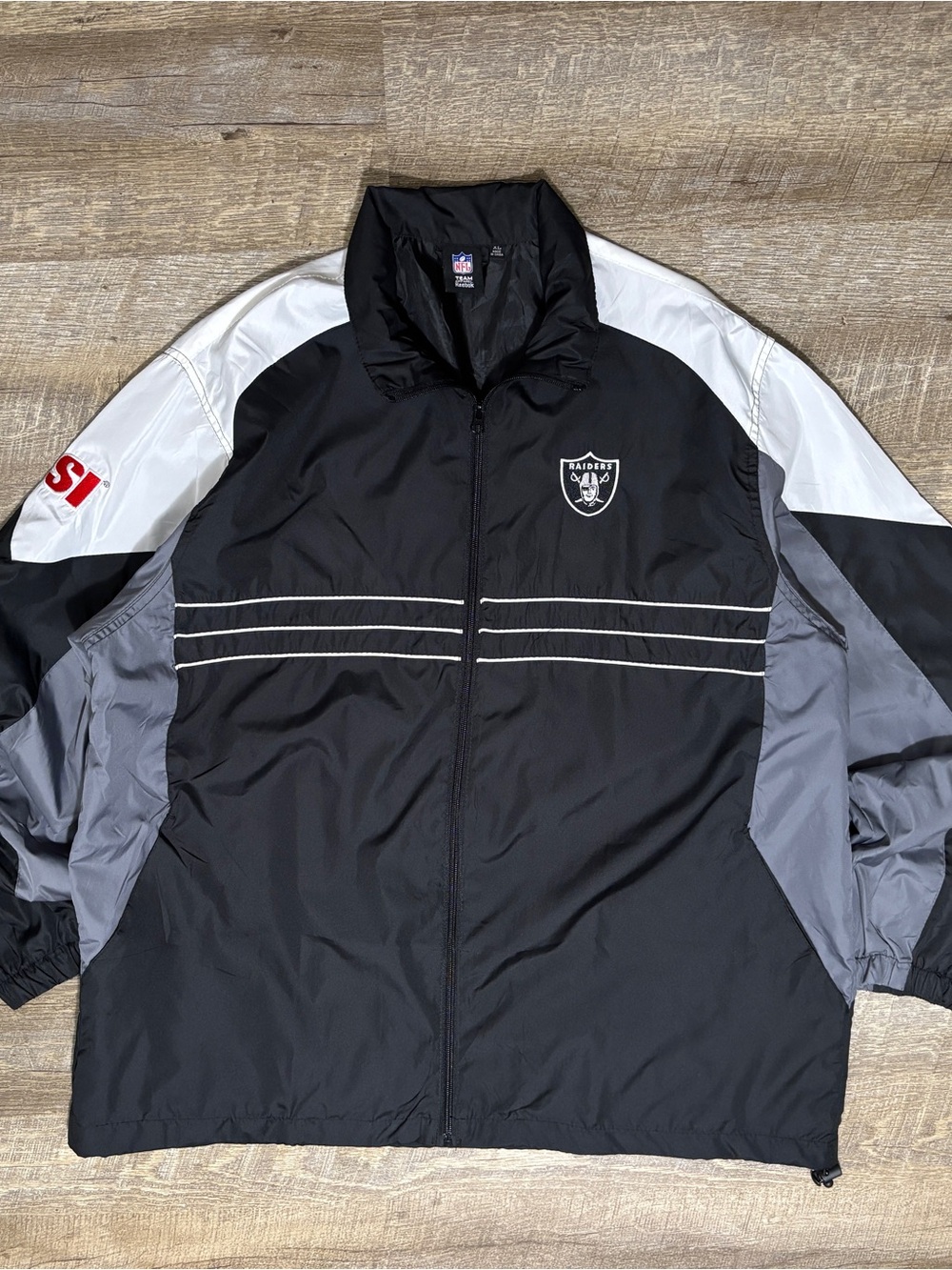 Y2K Oakland Raiders Reebok On Field Jacket Men’s XL Windbreaker NFL Vintage
